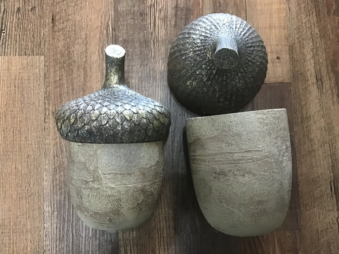 Acorn boxes