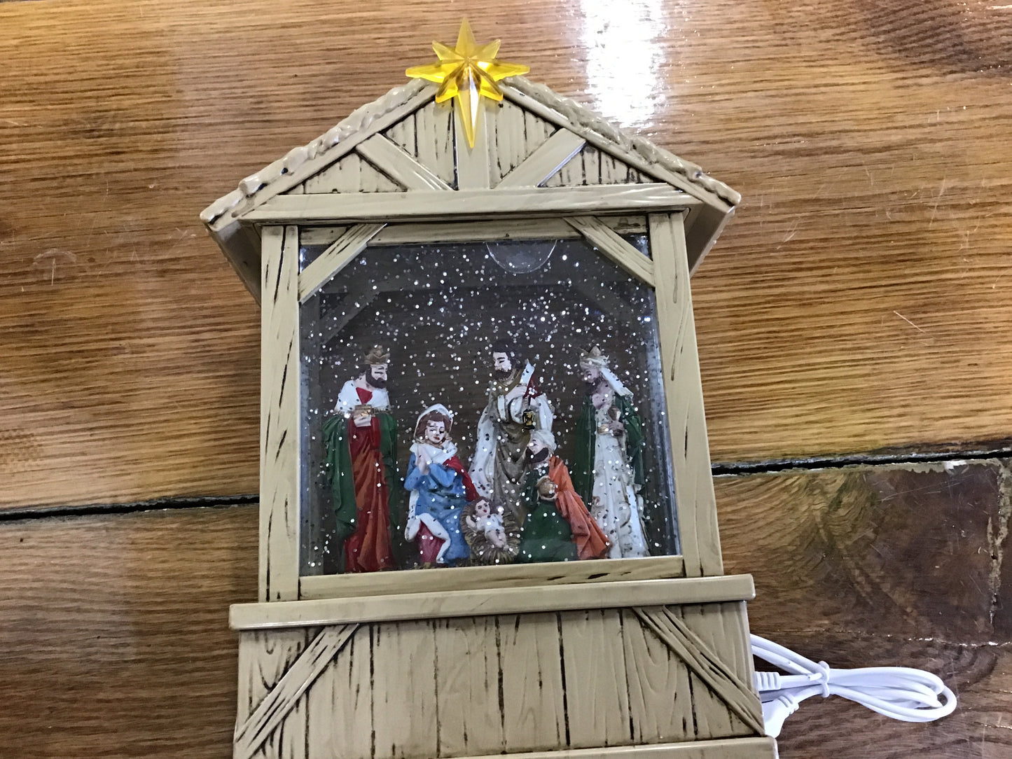 Shimmer nativity scene Christmas decor