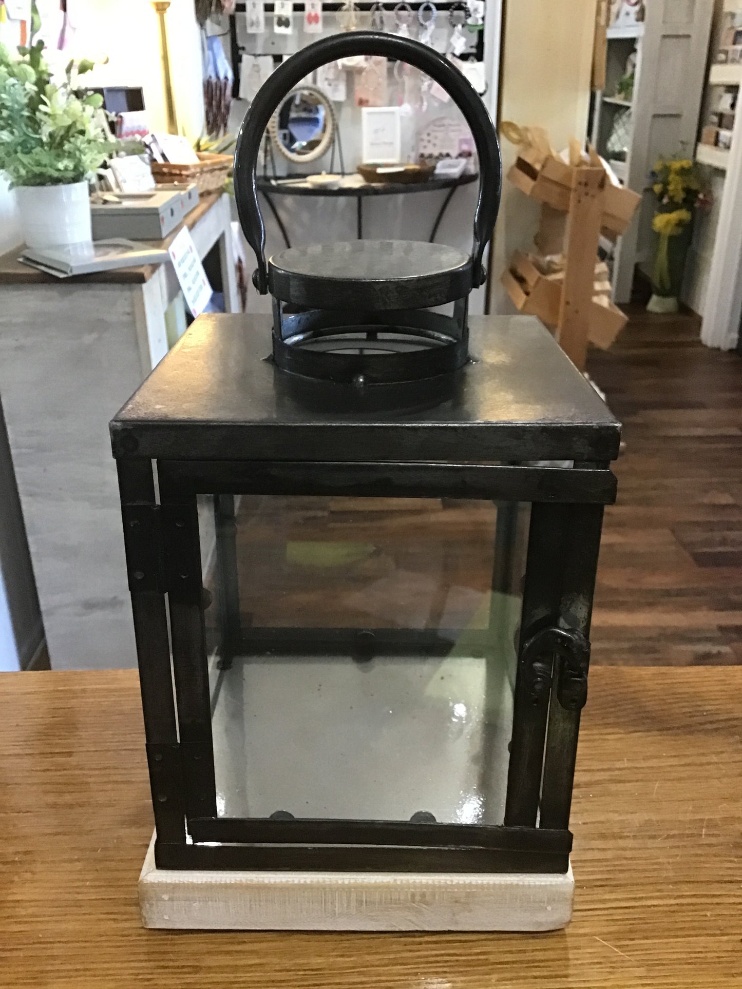 Square lantern