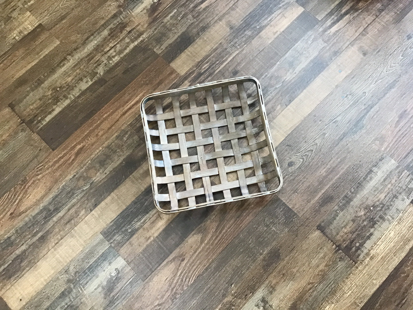 Small tobacco basket 14 by 14