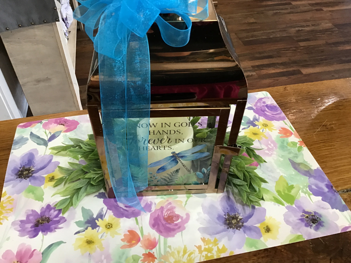 Memorial dragon fly lantern