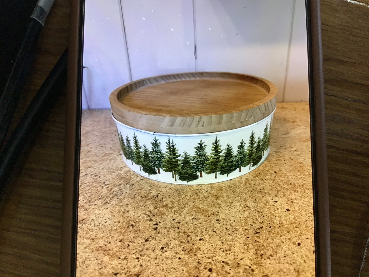 Tree tin with wood lid