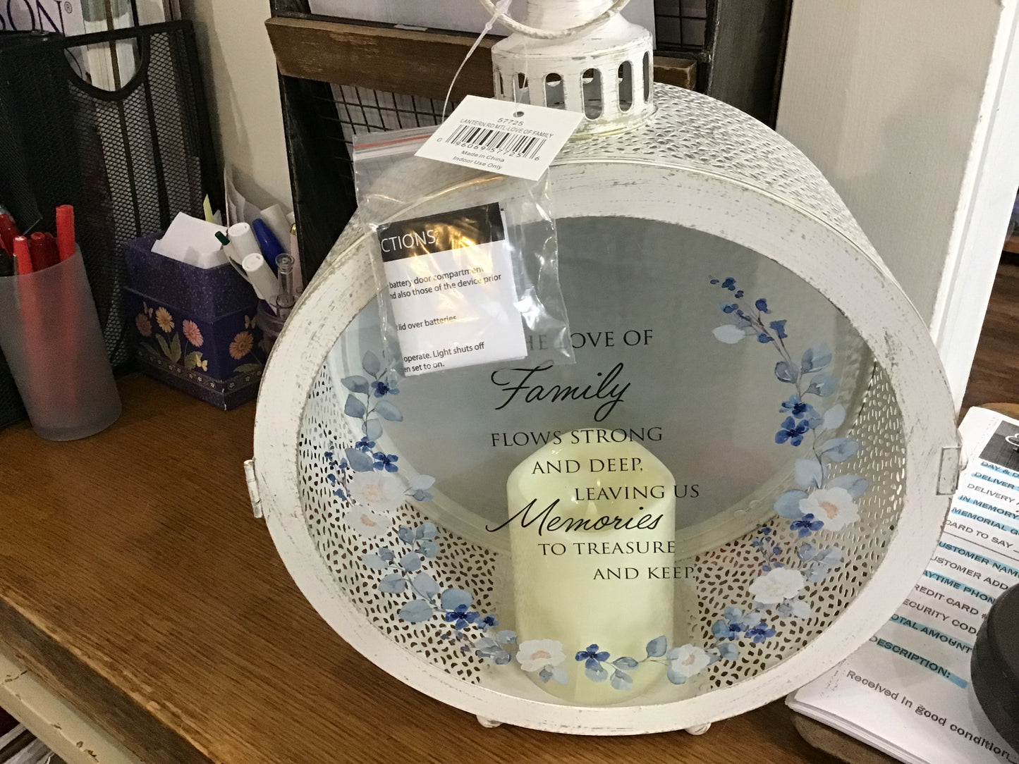 Memorial Metal Circle Dark Blue Flowers