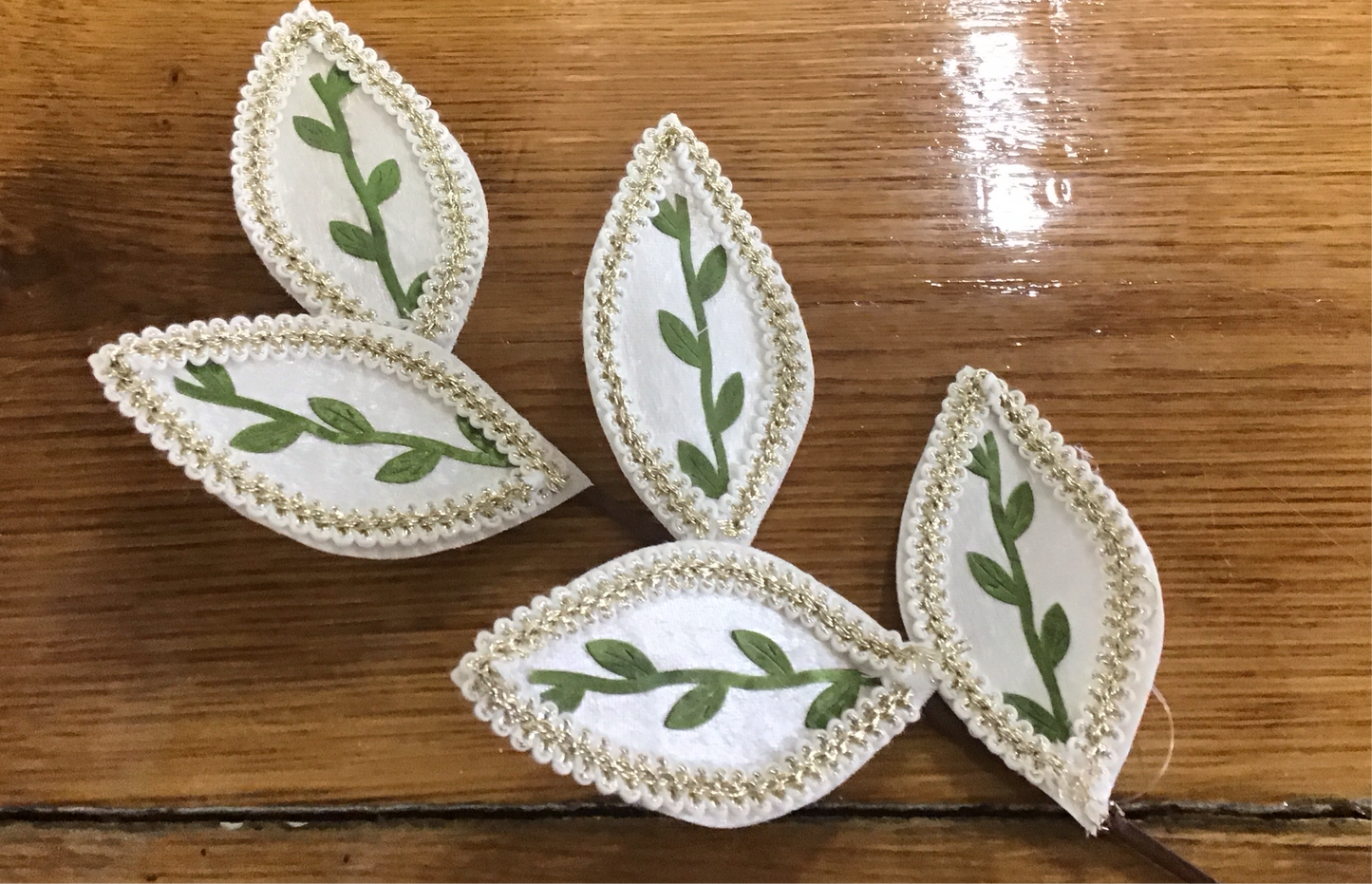 Ivory Felt Christmas pick