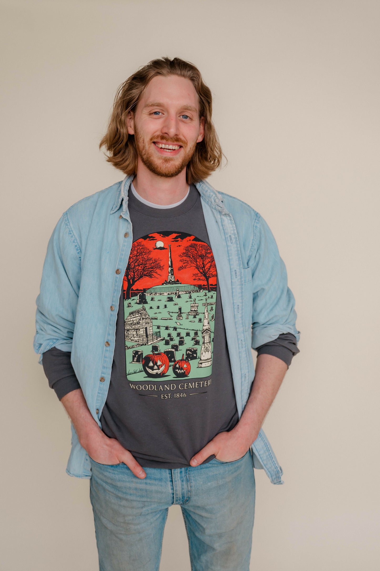 Golden Collective | Sweatshirt | Woodland Cemetery