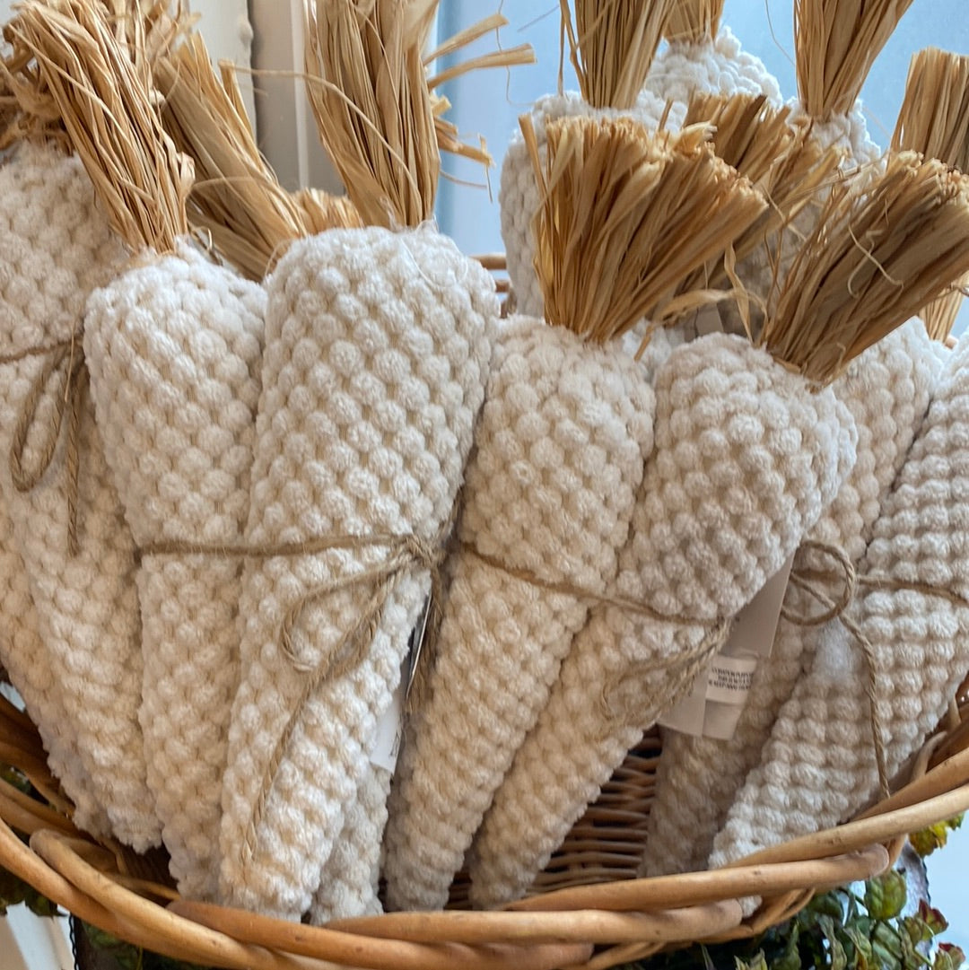 Cream Carrot Bunches