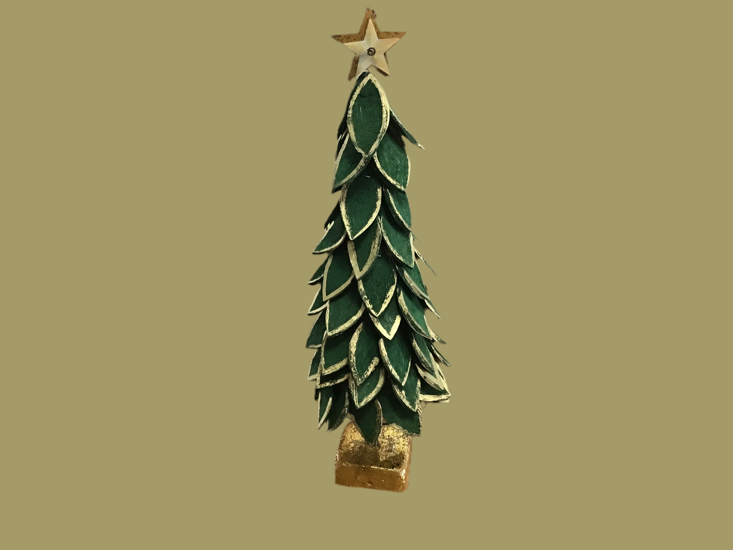Medium green and gold coconut made tree