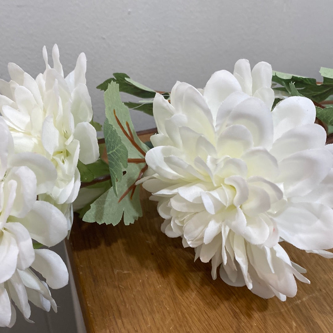 Dahlia Spray