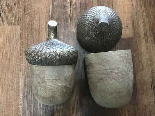 Acorn boxes