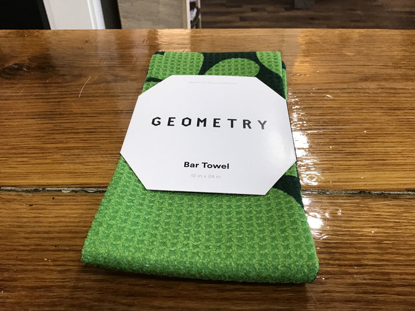 Geometry bar towel
