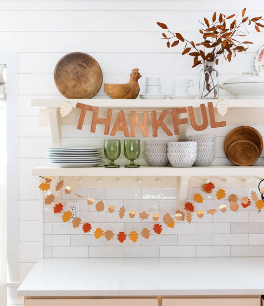 THP803 - Harvest/ Thanksgiving Wood Thankful Word Banner