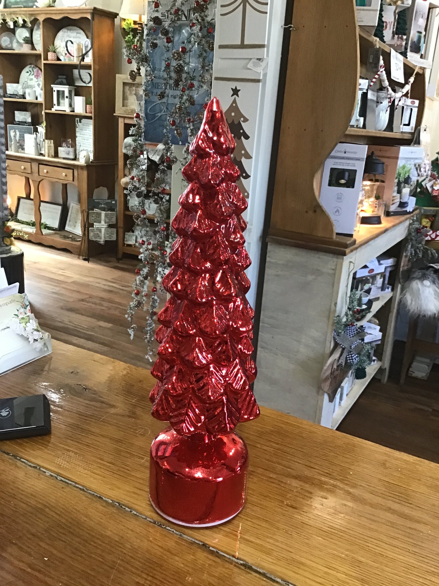 Red glass tree small
