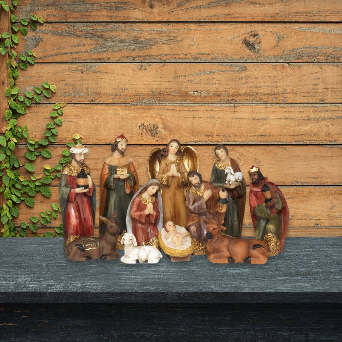 11 PIECE NATIVITY SET
