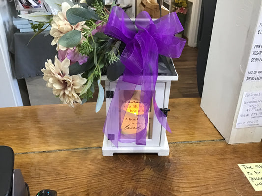 In memory of a life lantern