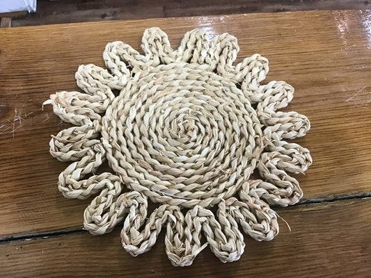 Corn husk flower mat