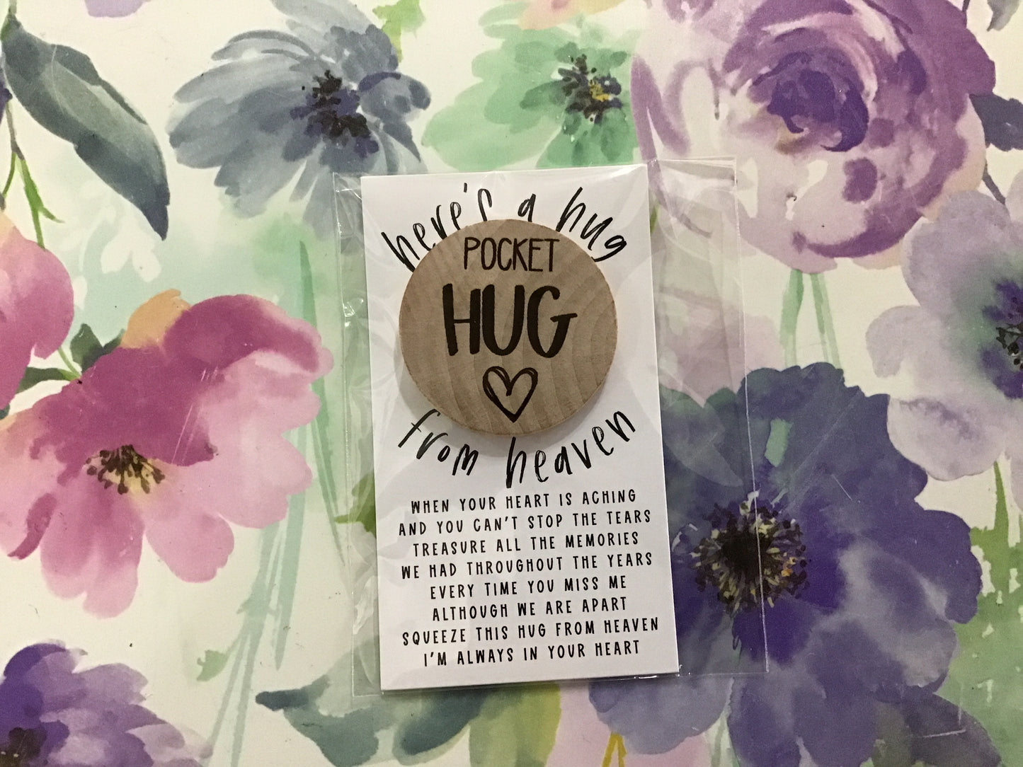 Memorial pocket hug from heaven token wood