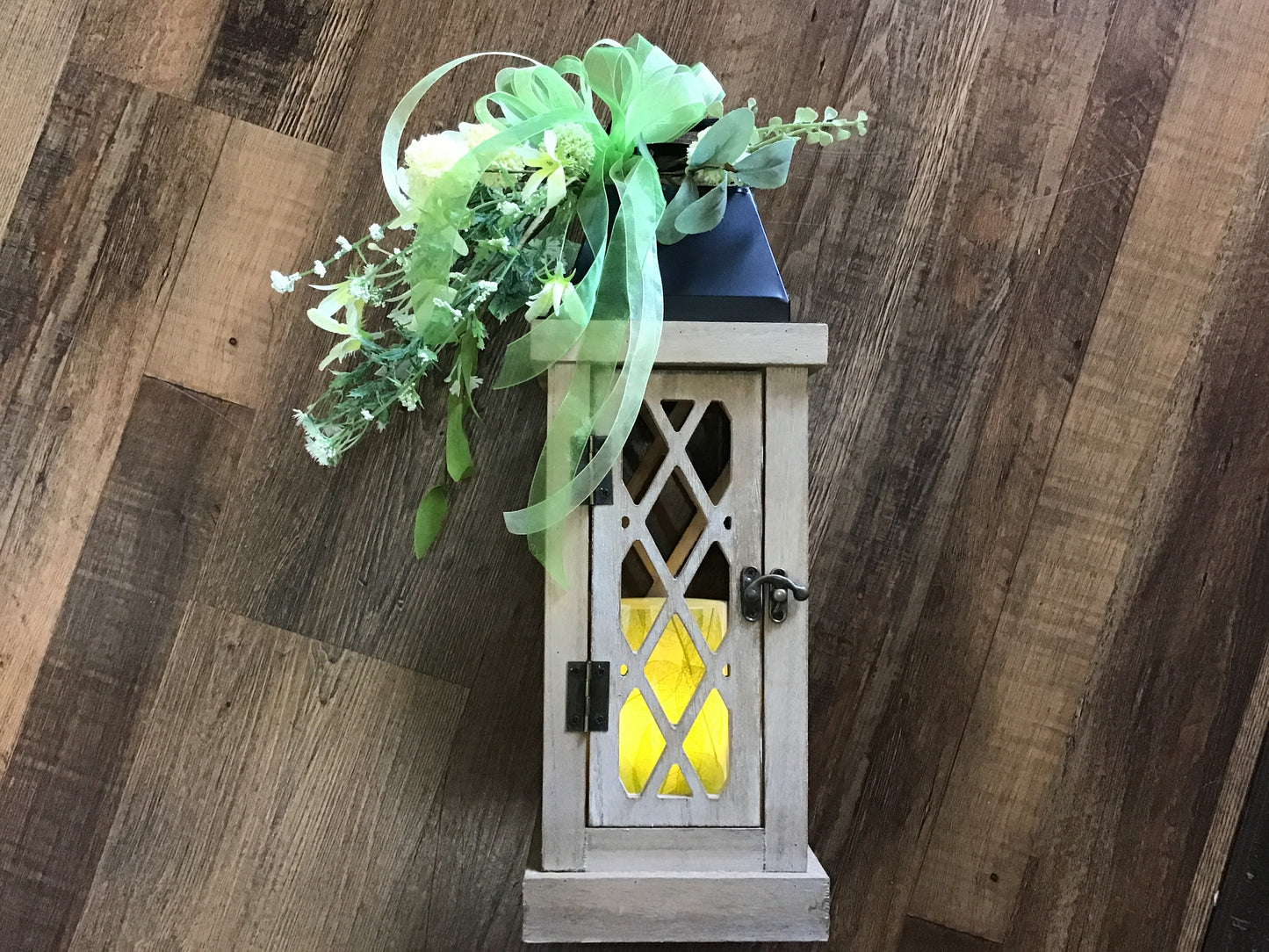 Green and yellow lantern