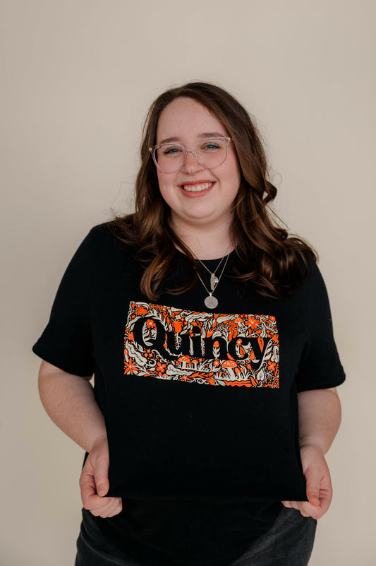 Golden Collective | Tshirt | Quincy Cottagecore